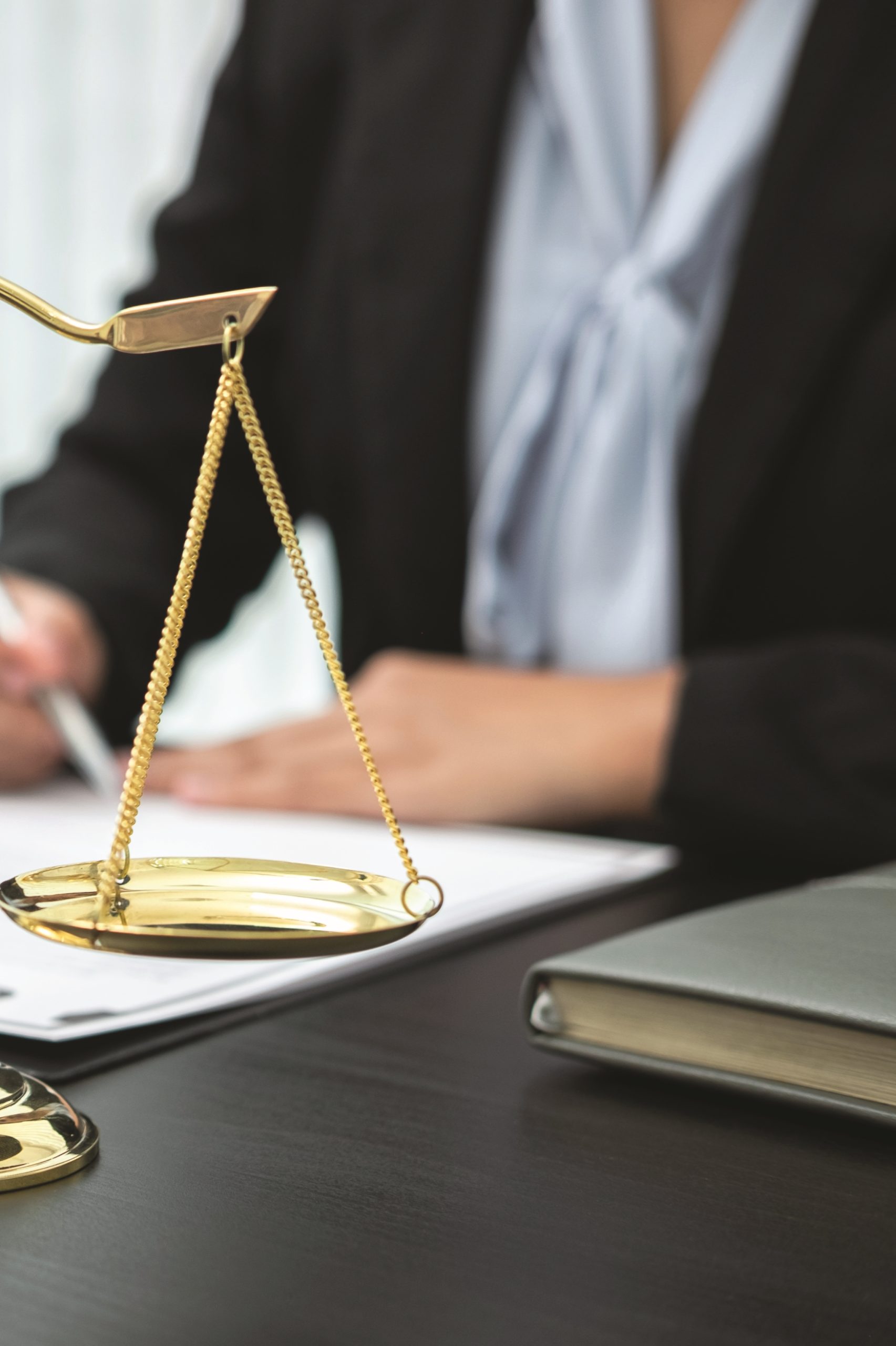 order-enforcement-scale-strong-family-law-med